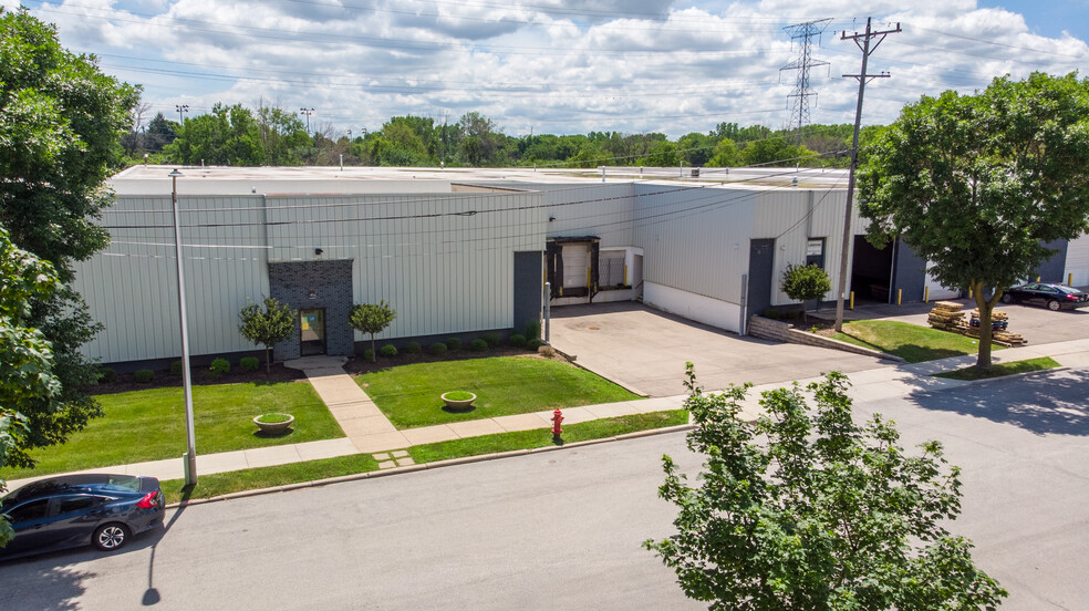 Primary Photo Of 4505 W Woolworth Ave, Milwaukee Industrial For Lease