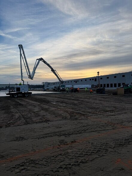 More Photos Of 4704 Ogeechee Rd, Savannah Industrial For Lease