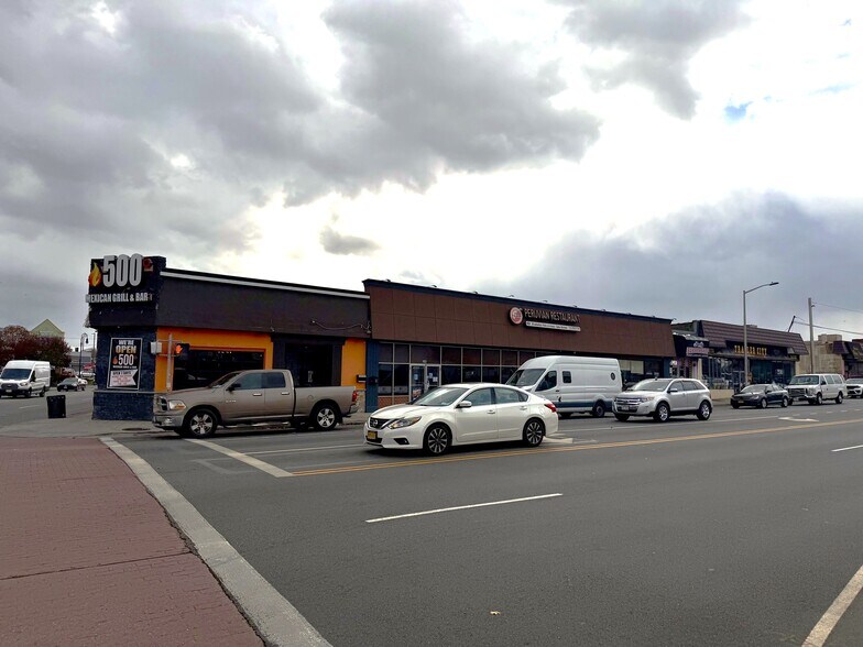 Primary Photo Of 238-248 Front St, Hempstead Storefront For Sale
