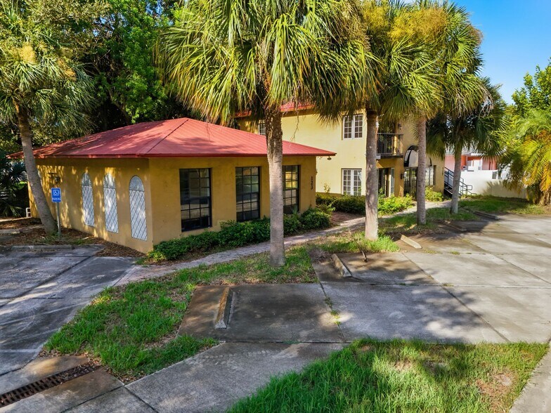 More Photos Of 123 Tangerine Ave, Merritt Island Office For Sale