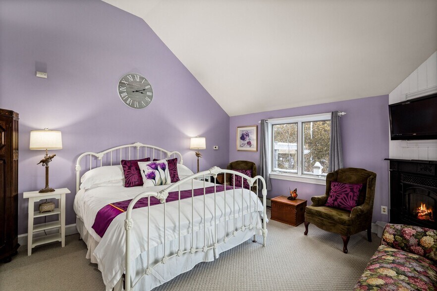 More Photos Of 82 Elm St, Camden Hospitality For Sale