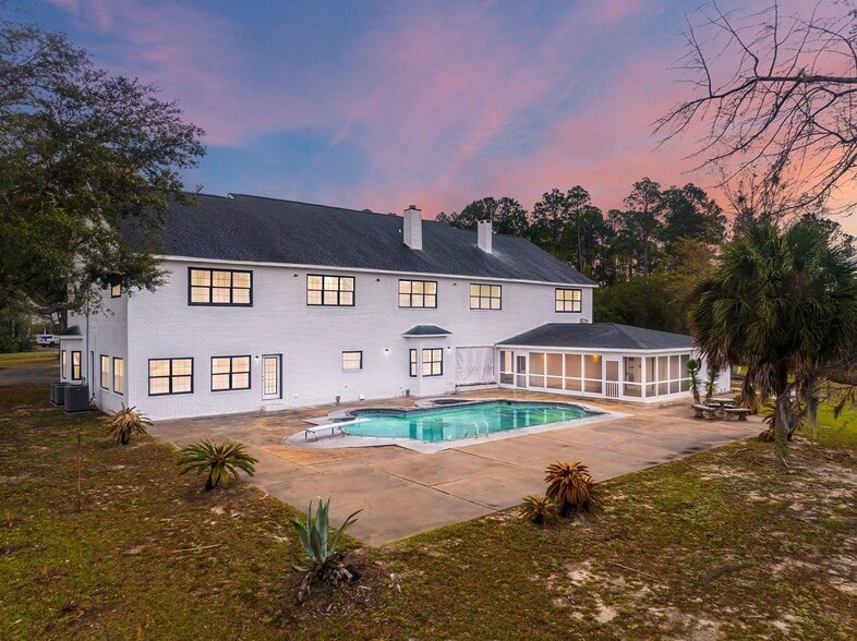 More Photos Of 680 Mallet Bayou Rd, Freeport Lodge Meeting Hall For Sale