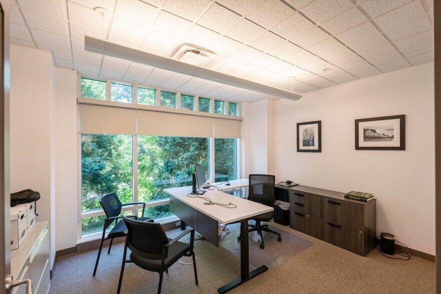 More Photos Of 262-268 Broadway, Saratoga Springs Office Residential For Sale