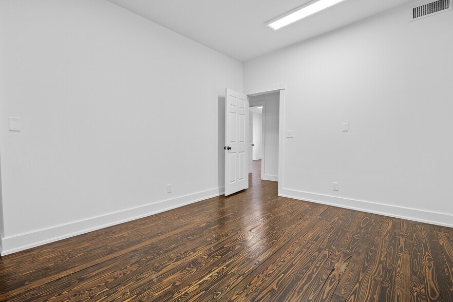 More Photos Of 1637 S Boston Ave, Tulsa Loft Creative Space For Lease