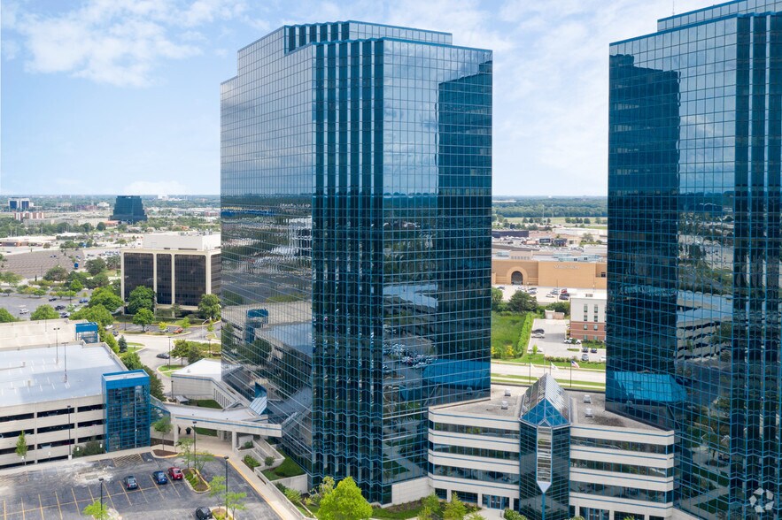 More Photos Of 1450 American Ln, Schaumburg Office For Lease