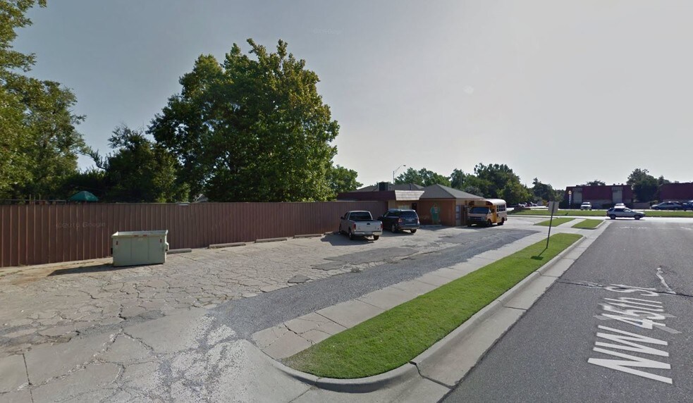 More Photos Of 4601 N Macarthur Blvd, Oklahoma City Daycare Center For Lease