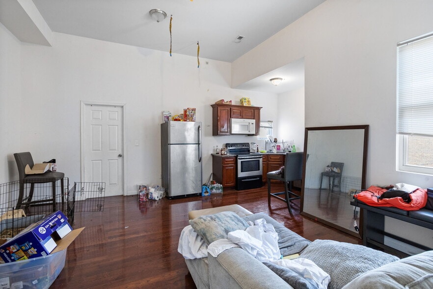 More Photos Of 3301-3303 N 16th St, Philadelphia Apartments For Sale