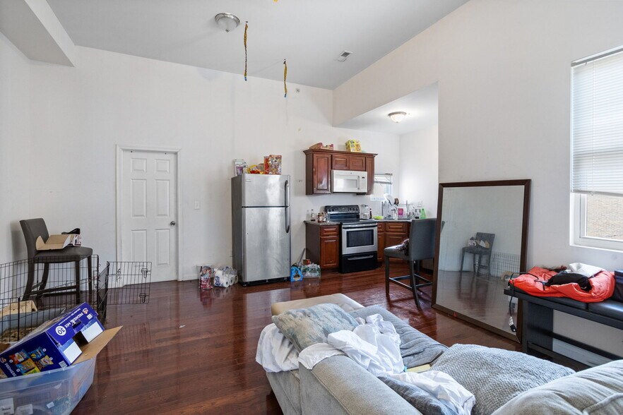 More Photos Of 3301-3303 N 16th St, Philadelphia Apartments For Sale