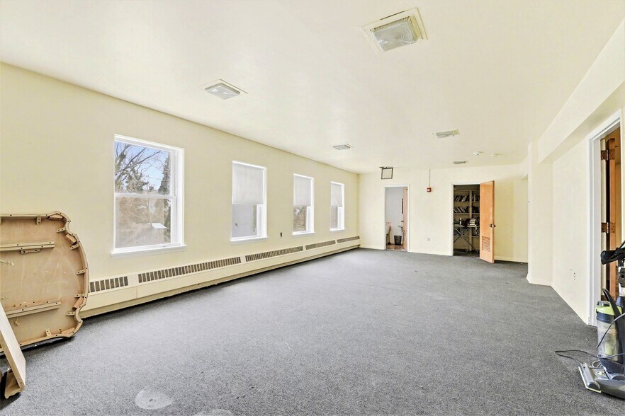 More Photos Of 5615 The Alameda, Baltimore Religious Facility For Sale