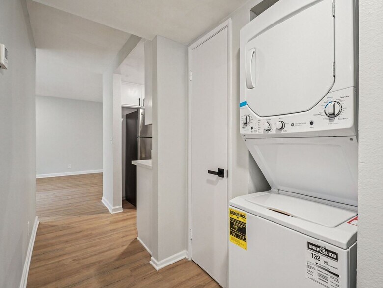More Photos Of 420 W Windsor Rd, Glendale Apartments For Sale