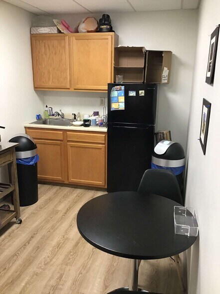 More Photos Of 1675 Whitehorse Mercerville Rd, Hamilton Medical For Lease