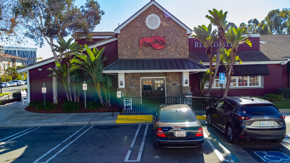More Photos Of 21233 Hawthorne Blvd, Torrance Restaurant For Sale