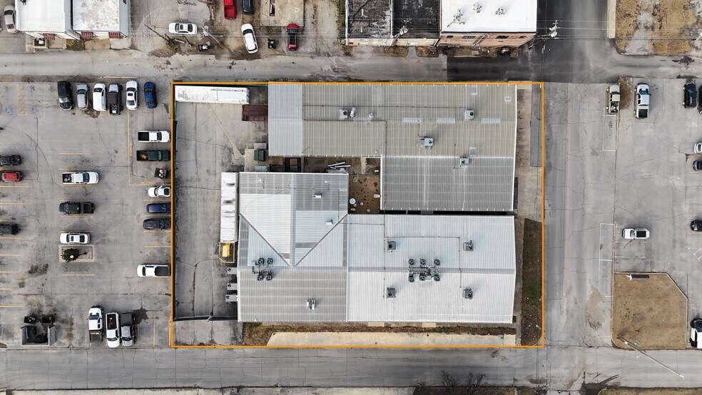 More Photos Of 114 S A St, Skiatook Warehouse For Sale