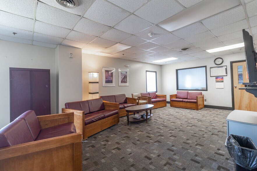 More Photos Of 385 Good Hope Pike, Clarksburg Healthcare For Sale