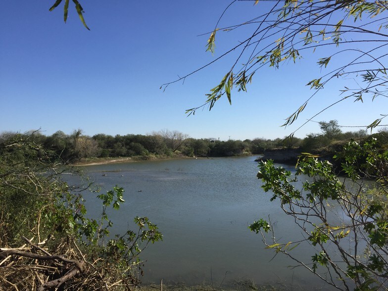 More Photos Of 1008 N Mayberry Blvd, Alton Land For Sale