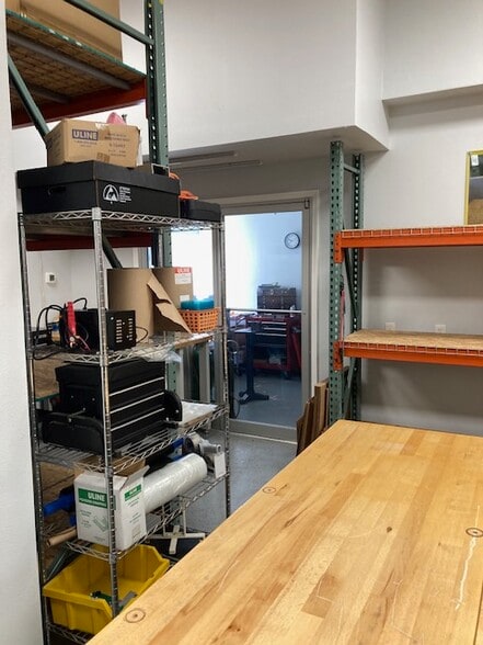 More Photos Of 127 SW Irwin Ave, West Melbourne Warehouse For Sale