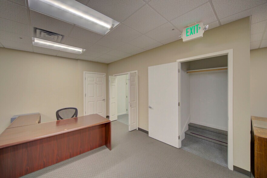 More Photos Of 437 Century Park Dr, Yuba City Office Residential For Lease