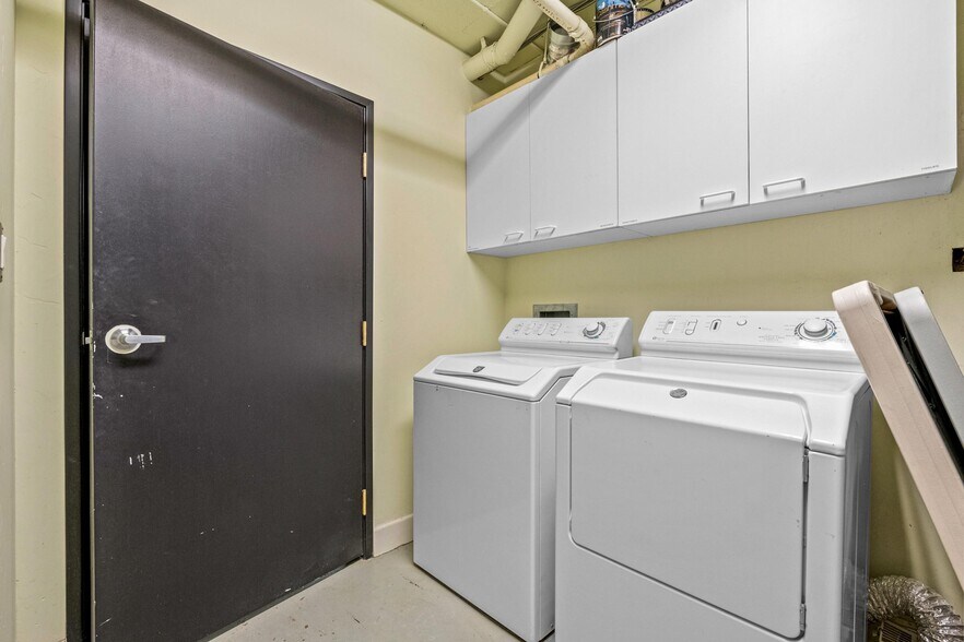 More Photos Of 2000 Arapahoe St, Denver Loft Creative Space For Lease