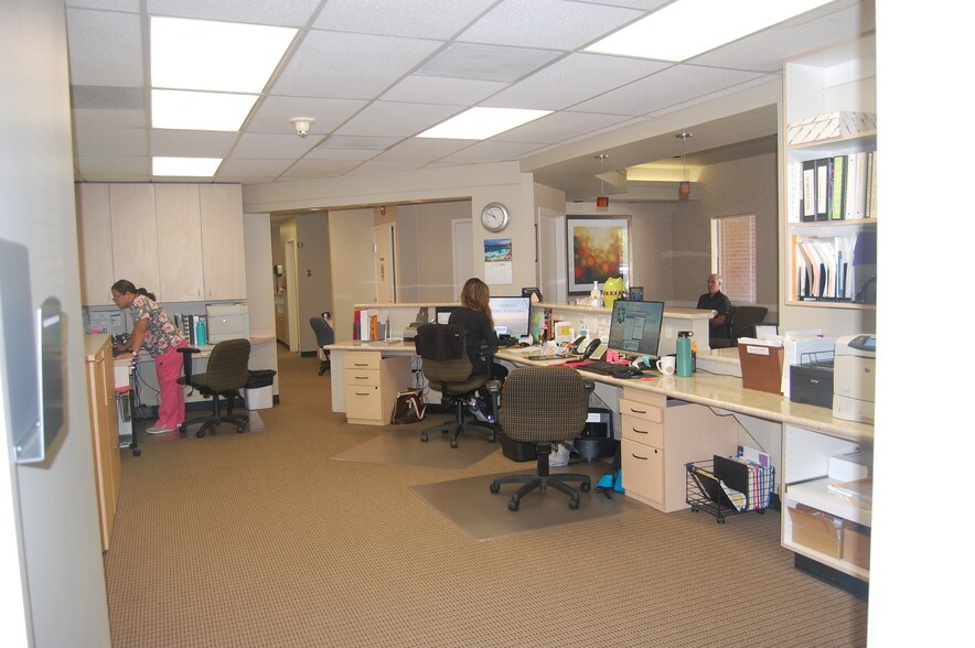 More Photos Of 2123 Ygnacio Valley Rd, Walnut Creek Medical For Lease