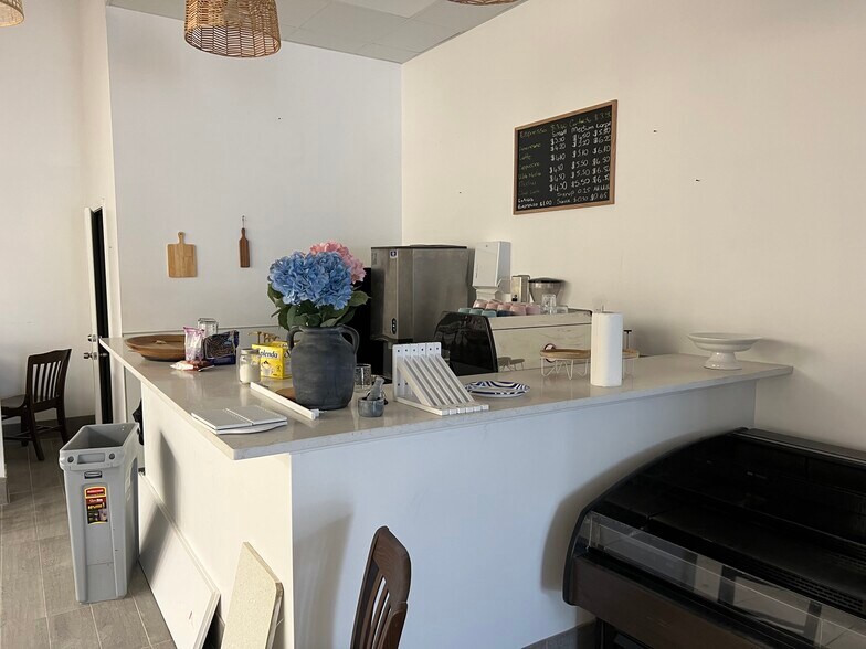 More Photos Of 25115 Gosling Rd, Spring Restaurant For Sale
