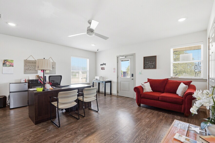 More Photos Of 5860 N FM 51, Weatherford Trailer Camper Park For Sale