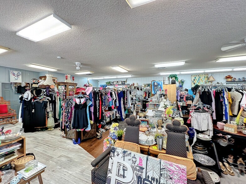 More Photos Of 2553-2565 Park Dr, Sanford Freestanding For Sale