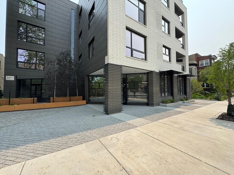 More Photos Of 5691 N Ridge Ave, Chicago Apartments For Sale