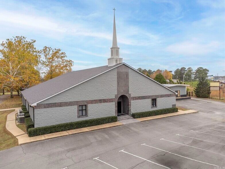 More Photos Of 20121 Interstate 30 S, Benton Religious Facility For Sale