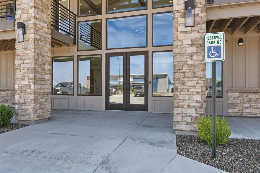 More Photos Of 2220 Taxi Way, Prescott Industrial For Sale