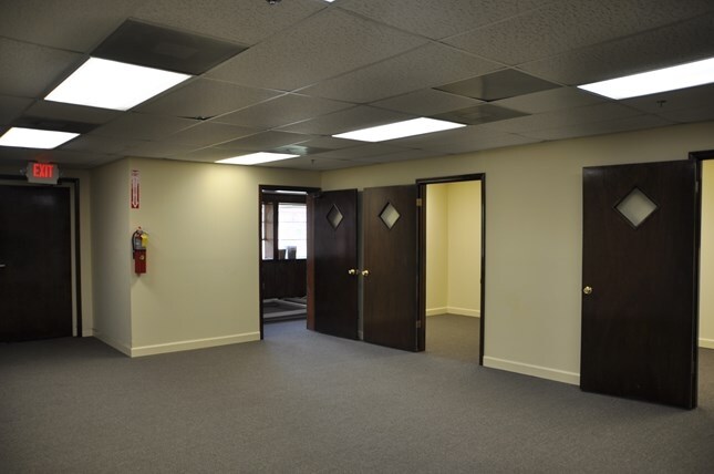 More Photos Of 1140 Monticello Hwy, Madison Distribution For Lease