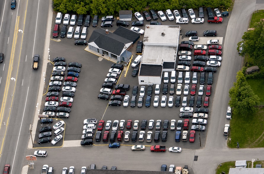 Primary Photo Of 6000 Ritchie Hwy, Baltimore Auto Dealership For Sale
