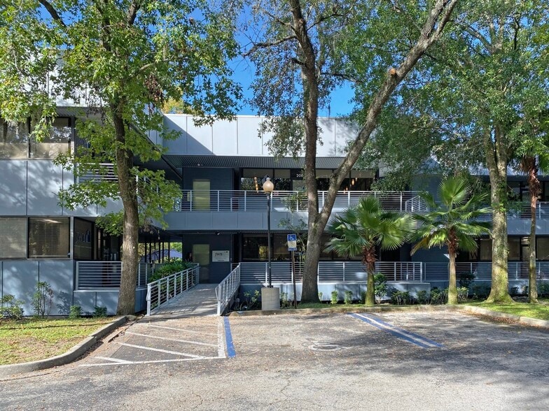 More Photos Of 7563 Philips Hwy, Jacksonville Office For Sale