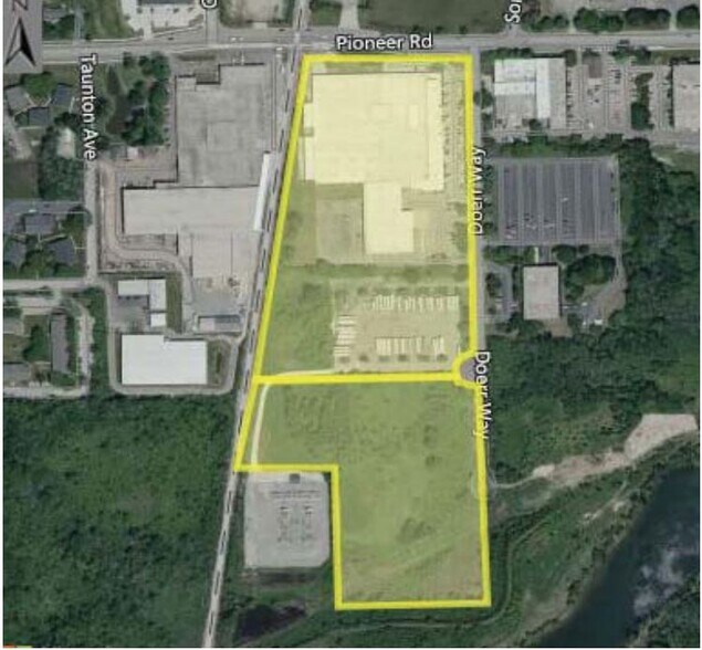 More Photos Of W57N14363 Doerr Way, Cedarburg Manufacturing For Lease