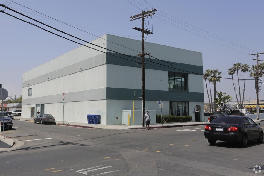 More Photos Of 13400 Washington Blvd, Marina Del Rey General Retail For Lease
