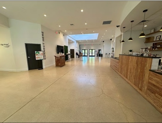 More Photos Of 430 Center St, Jupiter Religious Facility For Sale