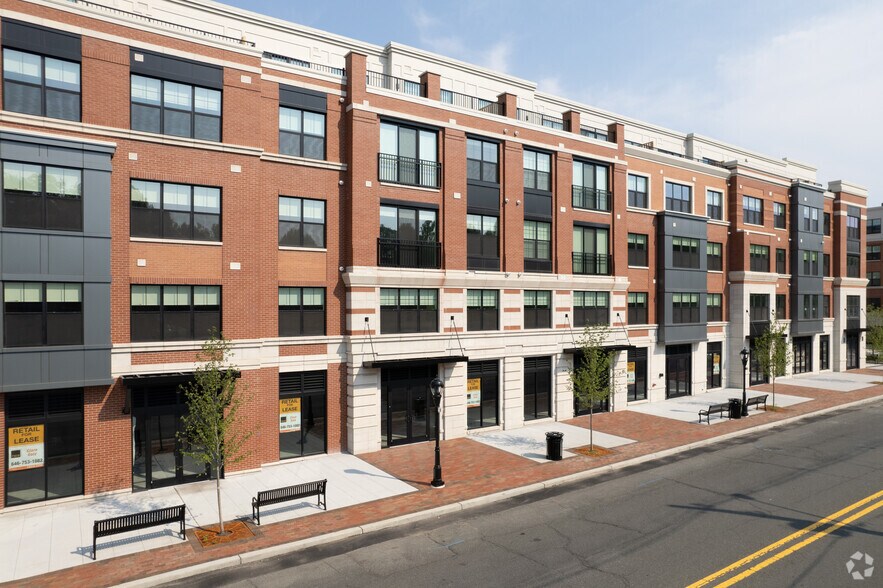More Photos Of 87 Madison Ave, Park Ridge Apartments For Lease
