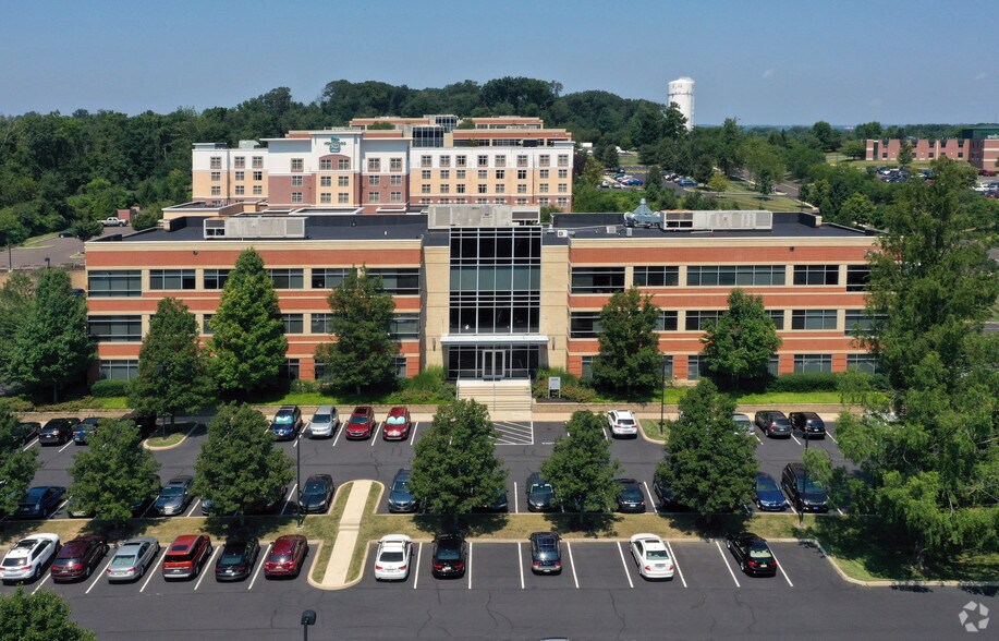 More Photos Of 2600 Kelly Rd, Warrington Office For Lease