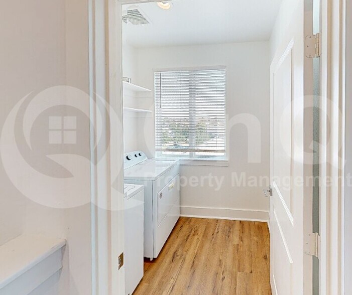 More Photos Of 13325 Bee St, Farmers Branch Apartments For Sale