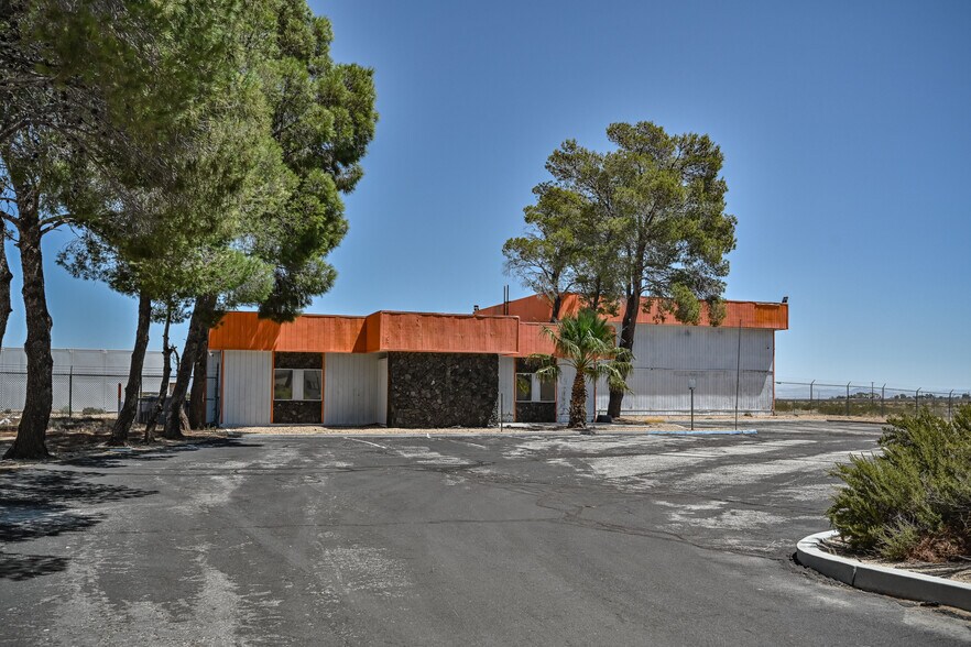 More Photos Of 1100 Monache Mountain ave, Inyokern Flex For Lease