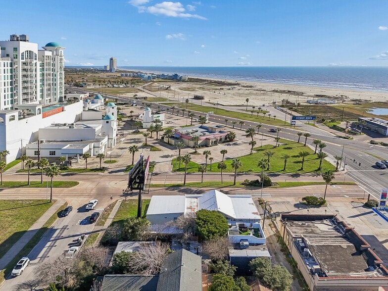 More Photos Of 609 Sealy St, Galveston Apartments For Sale