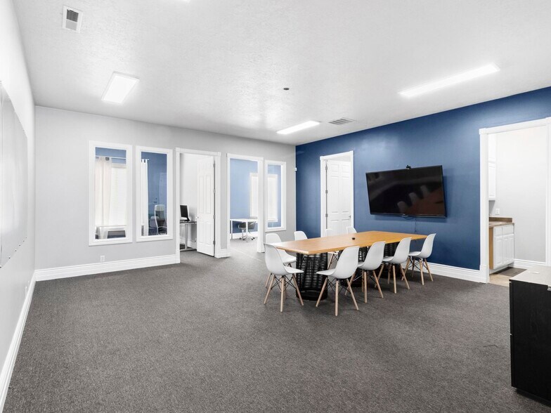 More Photos Of 11576 S State St, Draper Medical For Lease