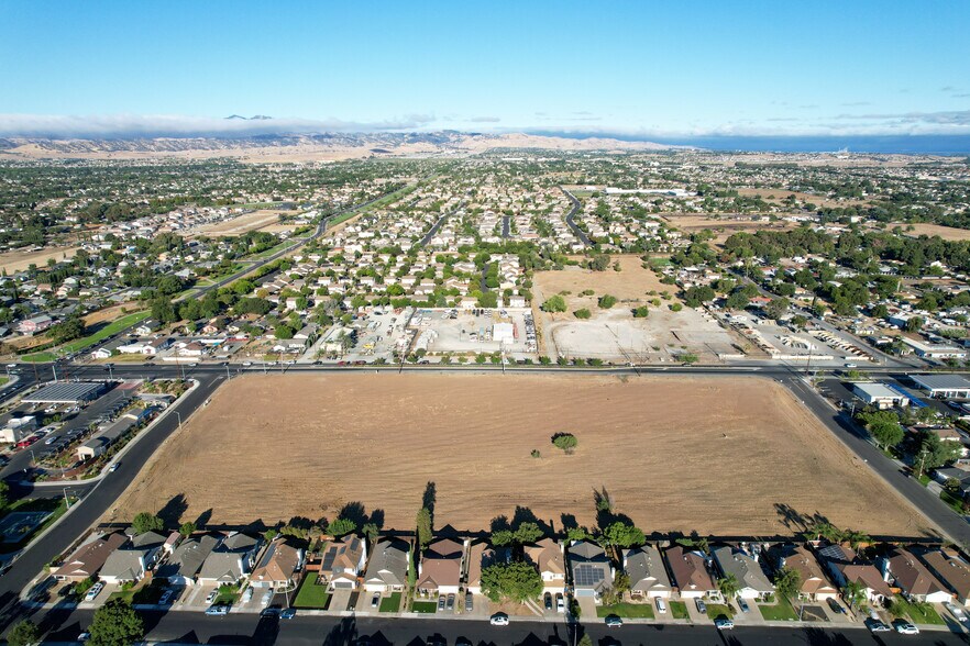 More Photos Of Brentwood Blvd., Brentwood Land For Sale