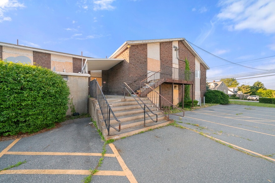 More Photos Of 1123 Rockdale Ave, New Bedford Rehabilitation Center For Sale