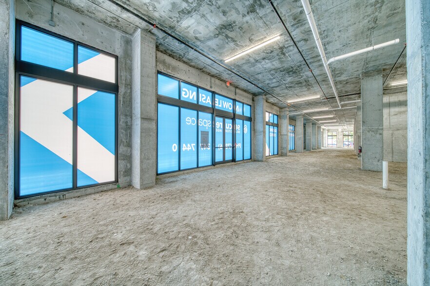 More Photos Of 5402 W Flagler St, Coral Gables General Retail For Lease