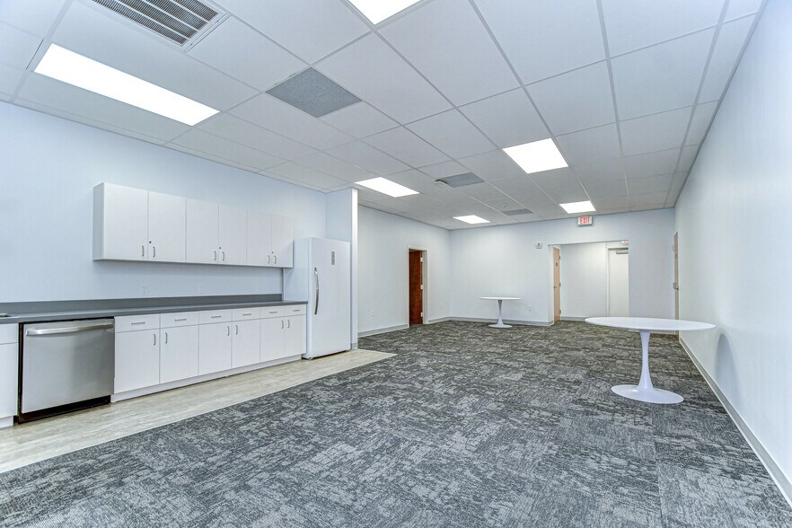 More Photos Of 10770 N 46th, Tampa Medical For Lease