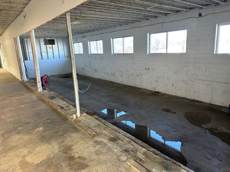 More Photos Of 2510 Erick St, Baltimore Warehouse For Lease