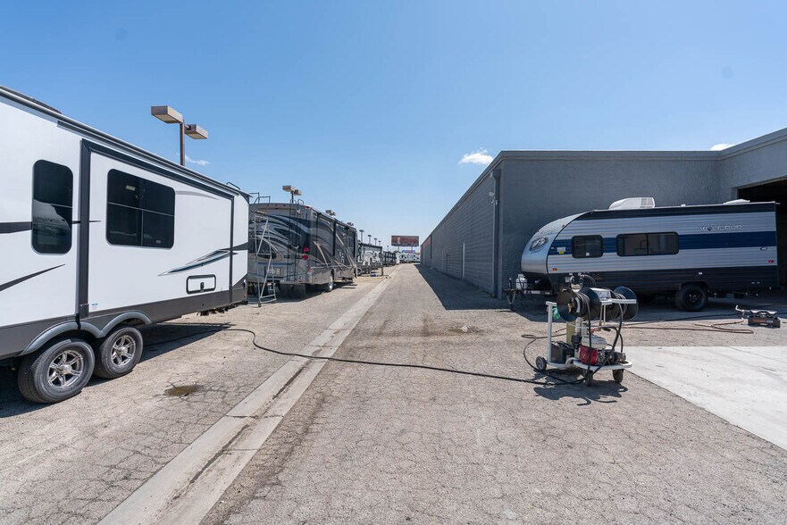 More Photos Of 45640 N 23rd St W, Lancaster Auto Dealership For Sale