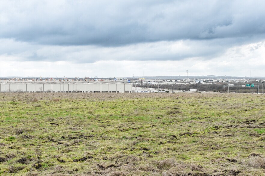 More Photos Of 0 Interstate 35 Frontage Rd, New Braunfels Land For Sale