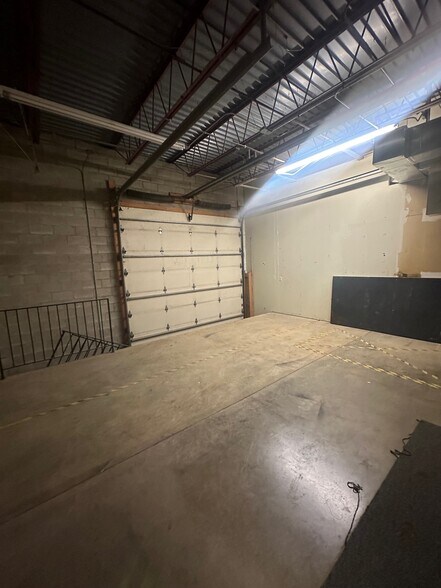 More Photos Of 2023 NW 92nd Ct, Clive Light Distribution For Lease