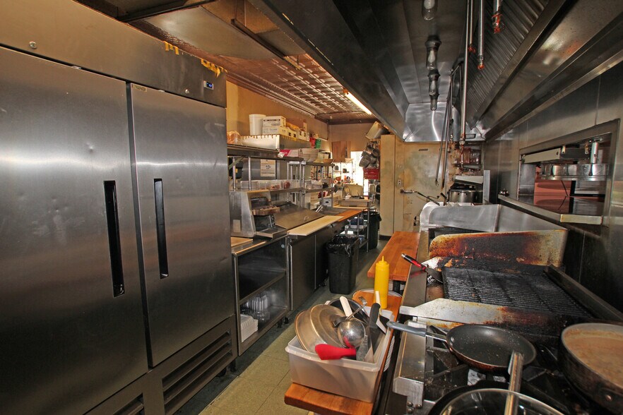 More Photos Of 3212 Lake Ave, Rochester Storefront Retail Residential For Sale